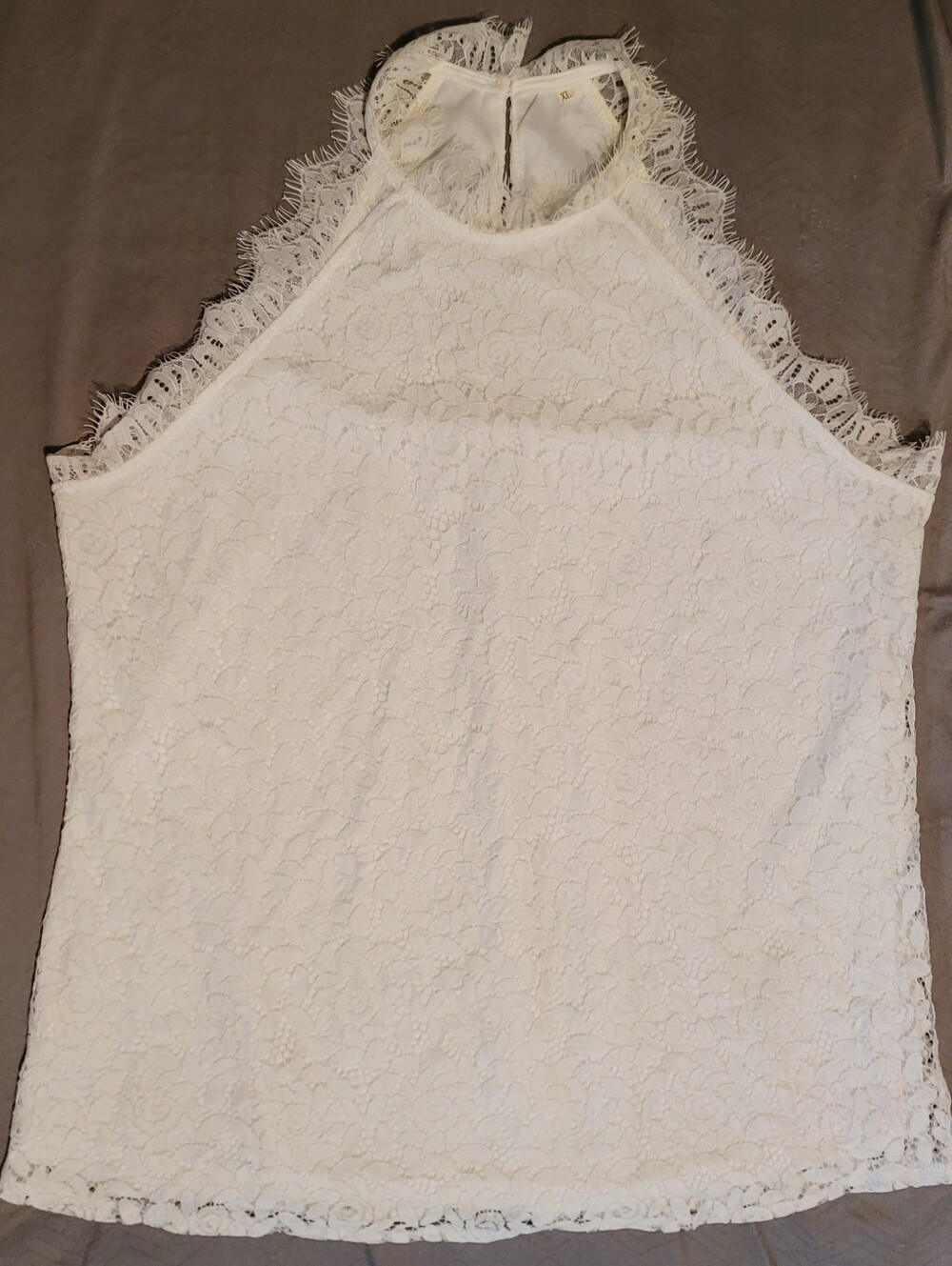 Women’s White Sleeveless Lace Halter Top - Size: XL